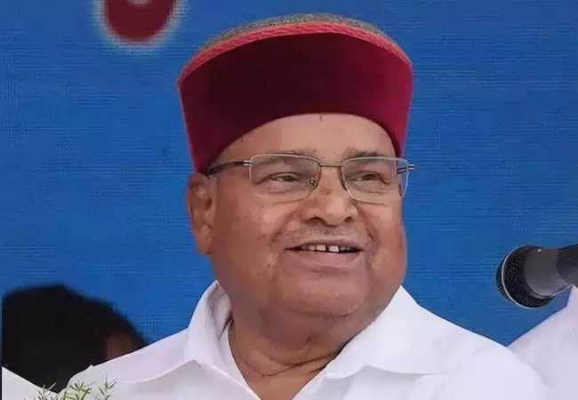 K'taka Guv submits report to President on legislature joint session drama